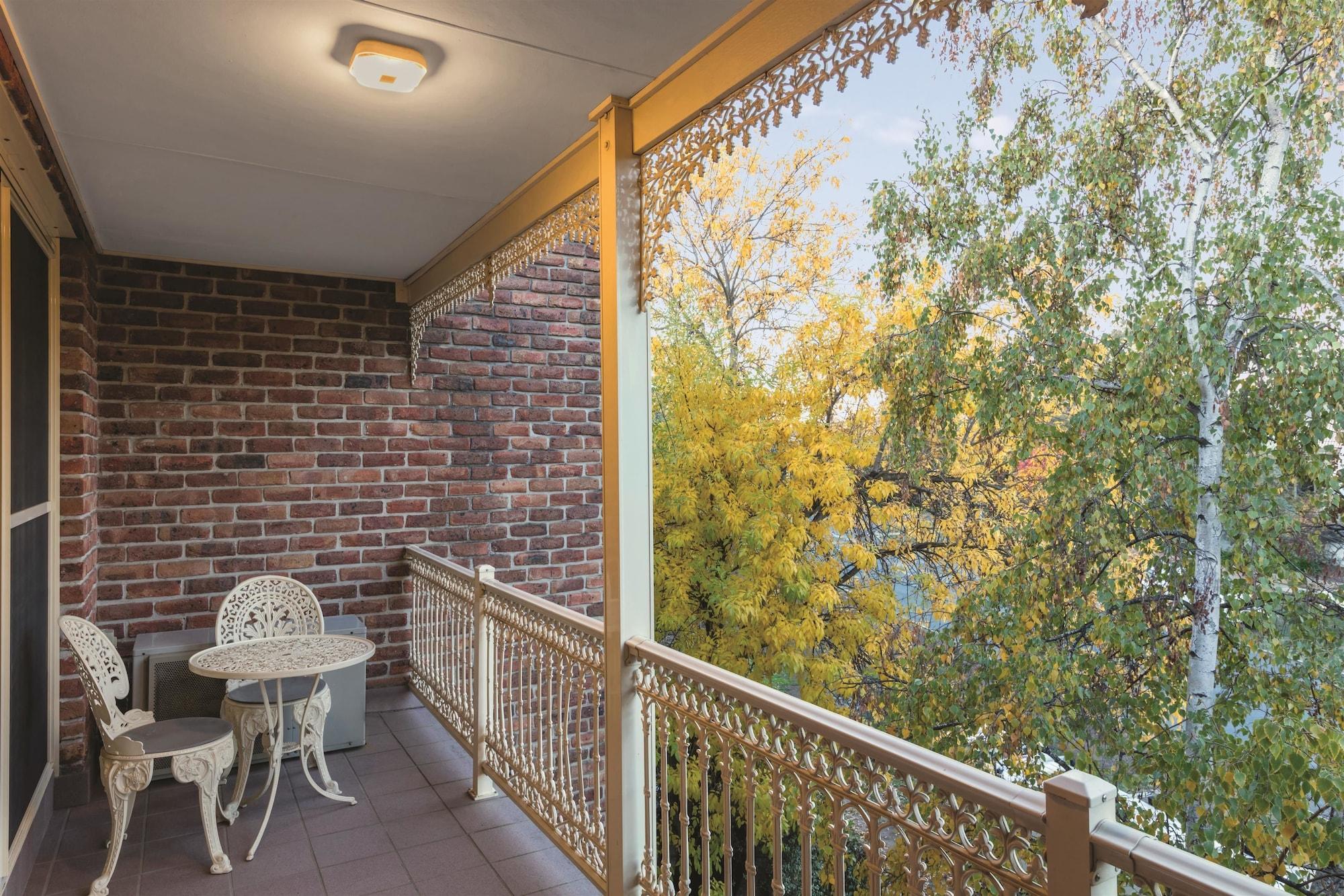 Adina Serviced Apartments Canberra Kingston Exterior foto