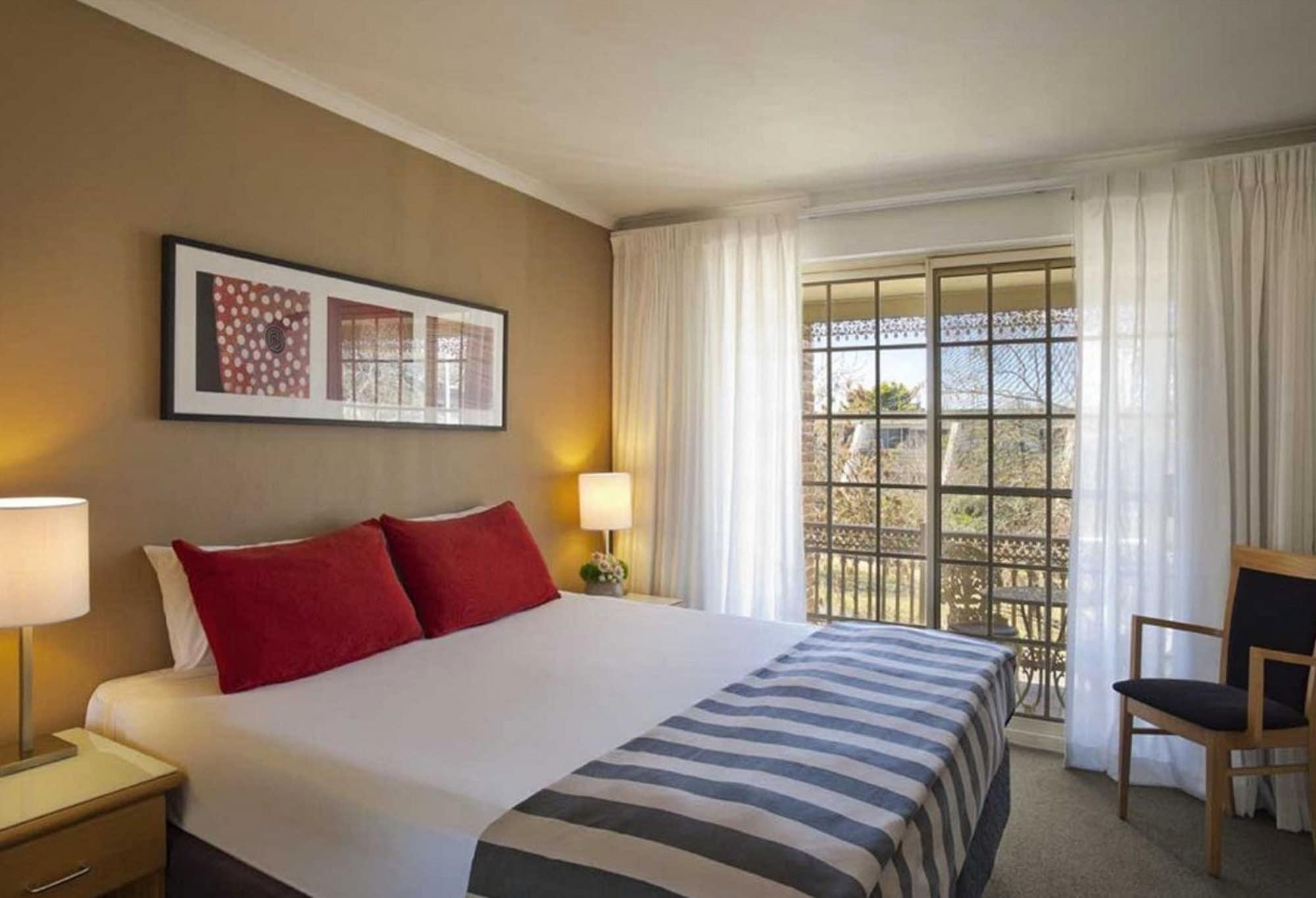 Adina Serviced Apartments Canberra Kingston Exterior foto