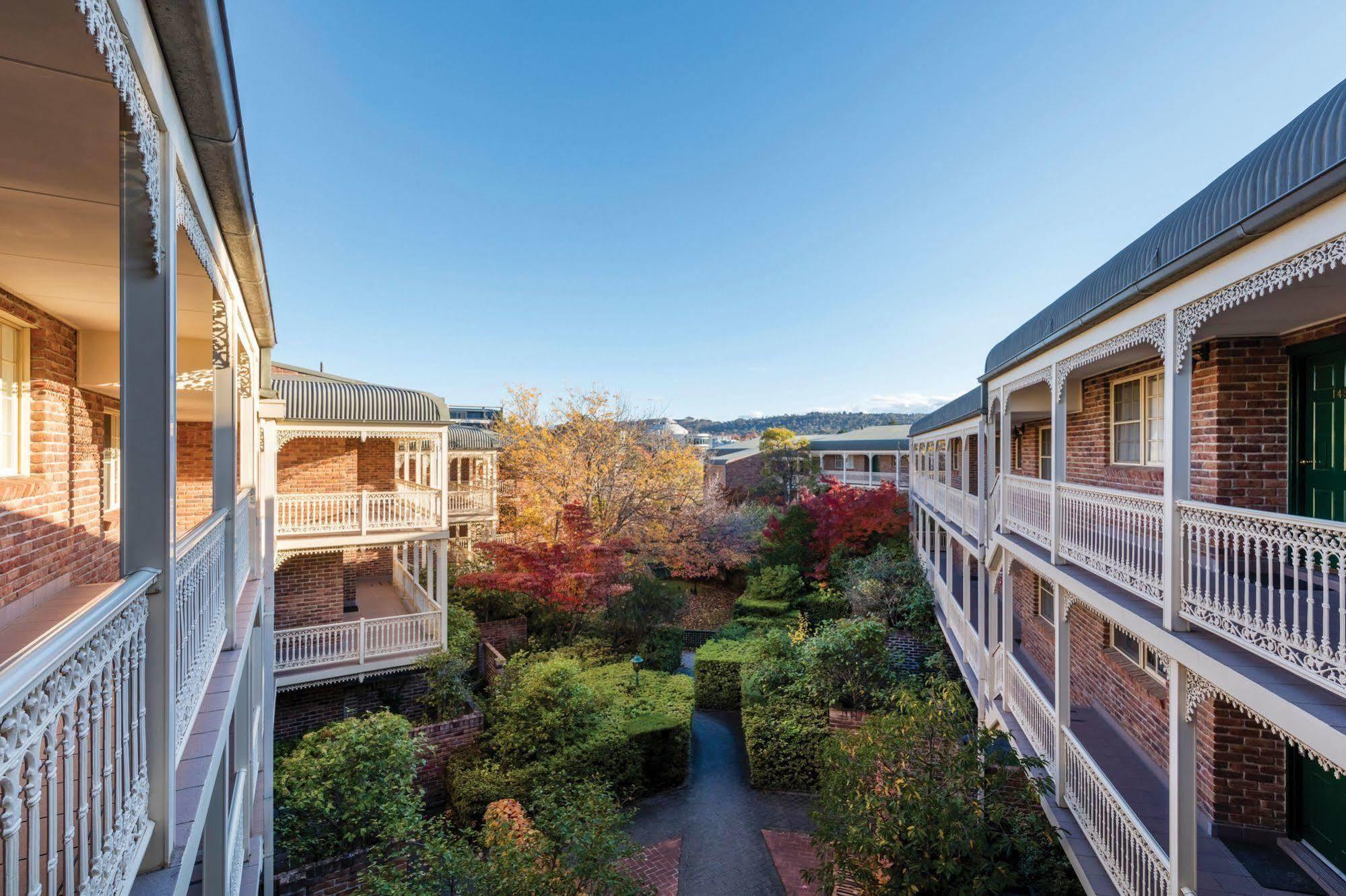 Adina Serviced Apartments Canberra Kingston Exterior foto